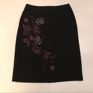 Wothington Stretch size 4 waist 28” pencil skirt